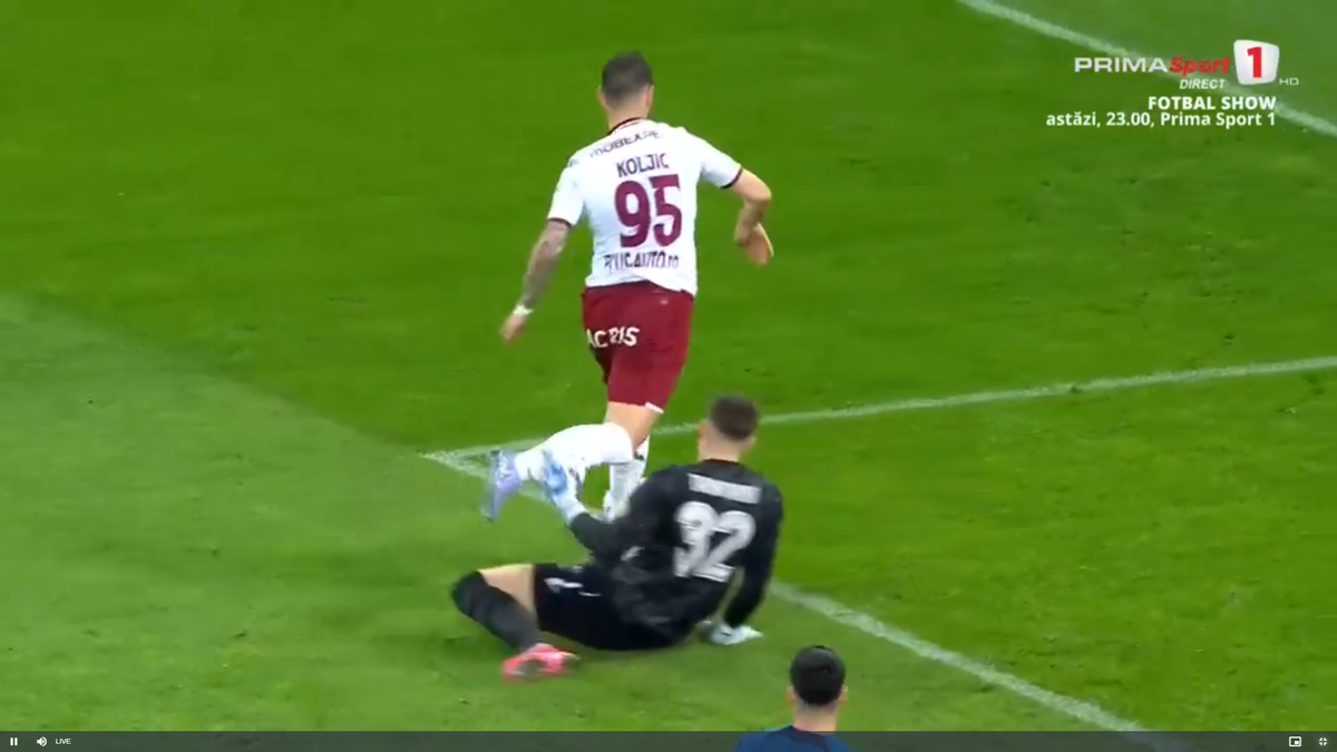 Faza din Rapid - FCSB care l-a făcut pe Marius Șumudică să ceară disperat intervenția VAR » Primul verdict al specialistului