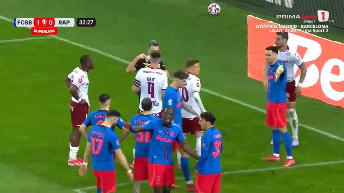 Rapid a cerut penalty în prima repriză a derby-ului cu FCSB