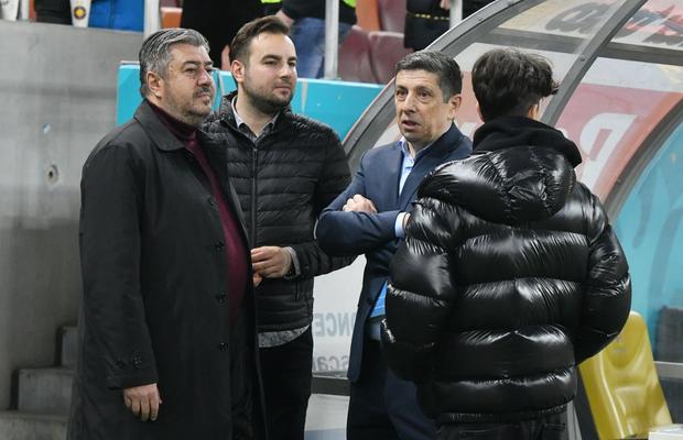 Apariție după un an pe stadioanele din România! Observatorul LPF săltat de poliție a venit la FCSB - Rapid