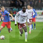 Christopher Braun și Florin Tănase în FCSB - Rapid, derby etapa #1 pe Arena Națională. FOTO: Cristi Preda (GSP.RO)
