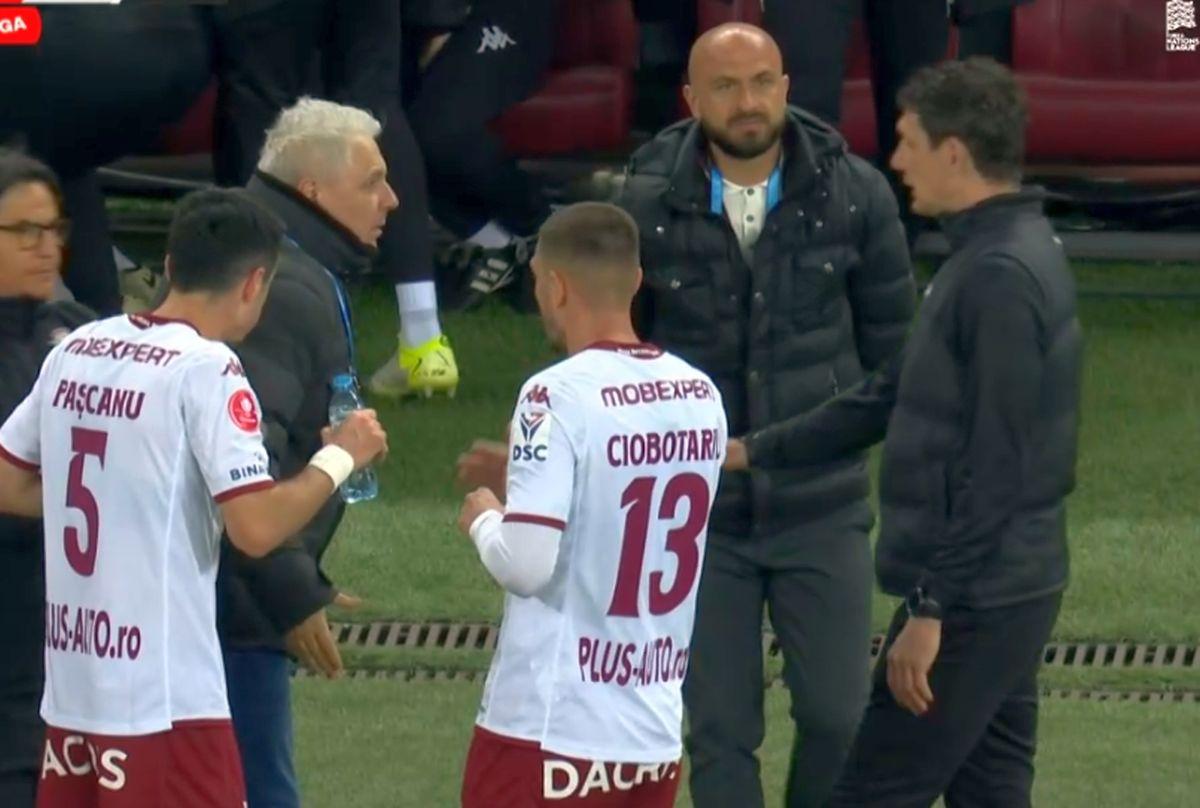 Faza din Rapid - FCSB care l-a făcut pe Marius Șumudică să ceară disperat intervenția VAR » Primul verdict al specialistului