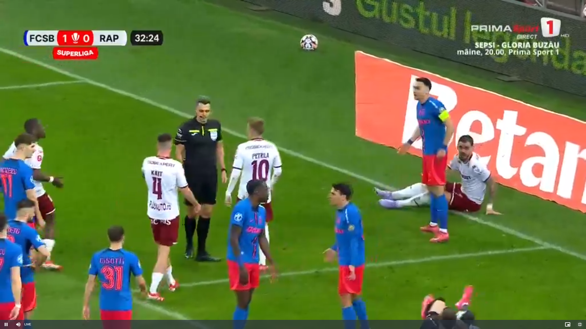 Rapid a cerut penalty în prima repriză a derby-ului cu FCSB