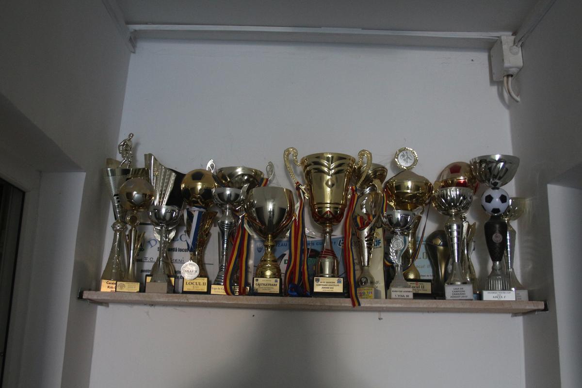 Cum arată acum stadionul pe care Borcea i-a stins țigara pe frunte lui MM Stoica » De la Dinamo, Hamburg și Olanda la Real Cosâmbești și Bărăganul Ciulnița