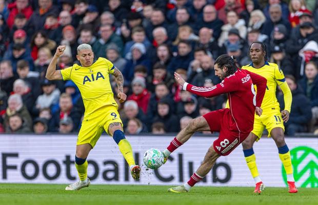 Liverpool huiduită, Szoboslai dă alarma: „Dacă nu ne trezim, vom ajunge în...”