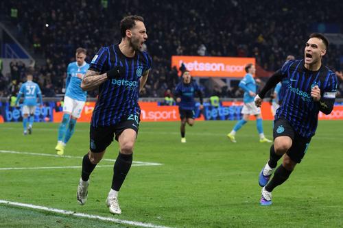 Hakan Calhanoglu și Lautaro Martinez, gurile de foc ale Interului lui Cristi Chivu / Foto: Imago