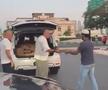 Cosmin Olăroiu a împărțit mâncare pe străzile din Dubai