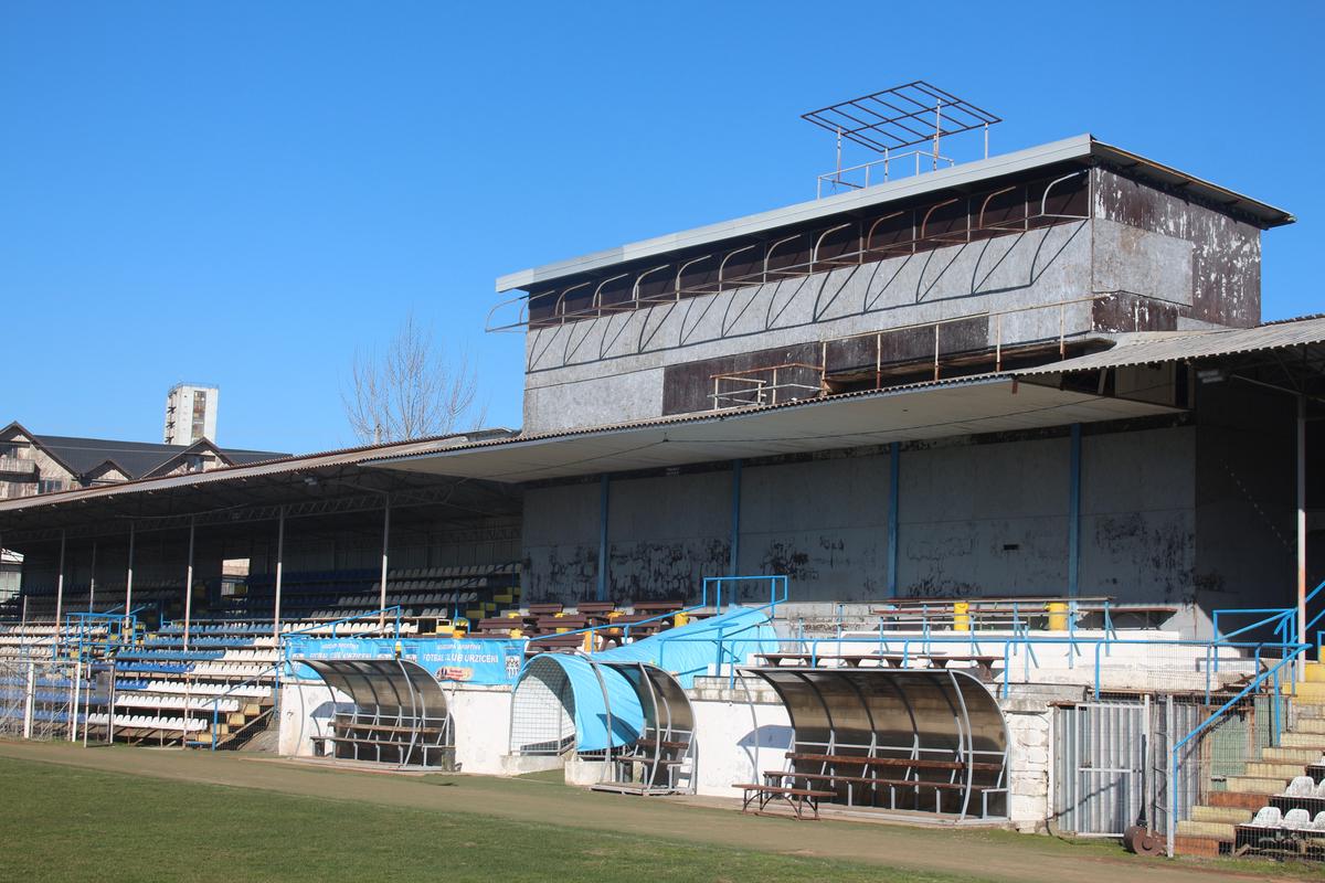 Cum arată acum stadionul pe care Borcea i-a stins țigara pe frunte lui MM Stoica » De la Dinamo, Hamburg și Olanda la Real Cosâmbești și Bărăganul Ciulnița