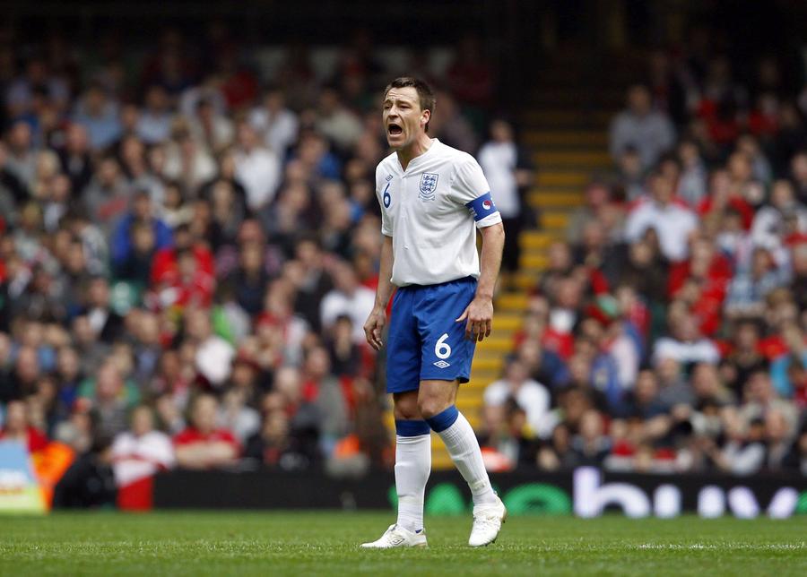 John Terry cu banderola echipei naționalei la mână Noul puști-minune de la Arsenal, comparat cu Leo Messi: „Nu am văzut pe nimeni să facă așa ceva!”