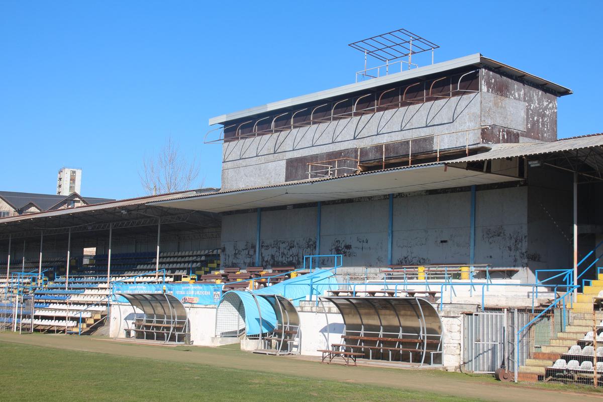 Cum arată acum stadionul pe care Borcea i-a stins țigara pe frunte lui MM Stoica » De la Dinamo, Hamburg și Olanda la Real Cosâmbești și Bărăganul Ciulnița