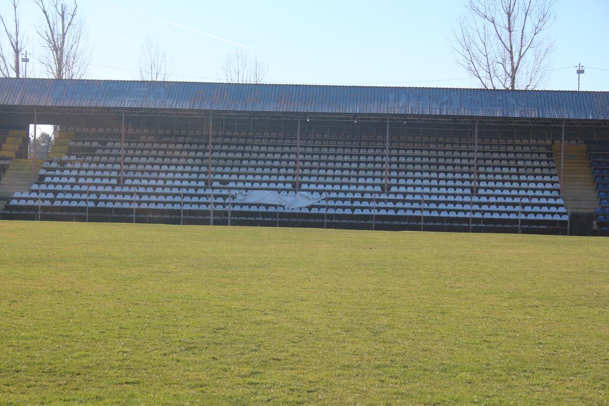 Cum arată acum stadionul pe care Borcea i-a stins țigara pe frunte lui MM Stoica » De la Dinamo, Hamburg și Olanda la Real Cosâmbești și Bărăganul Ciulnița