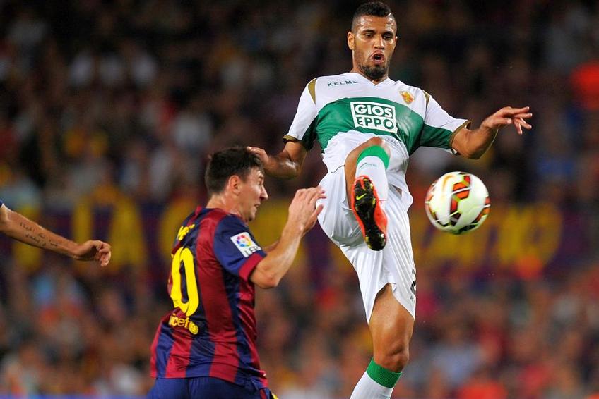 Jonathas, într-un duel cu Lionel Messi. foto: Guliver/Getty Images
