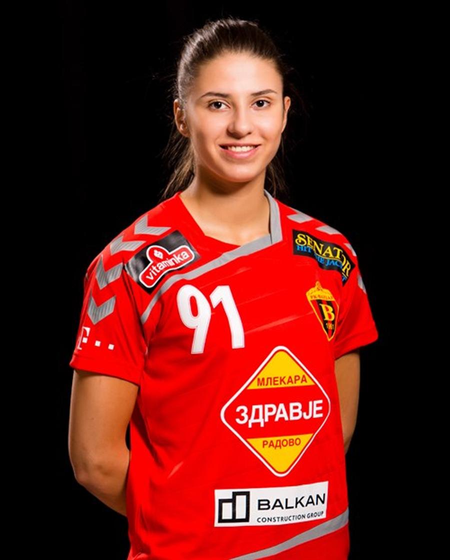 Sara Ristovska, vedeta ”naționalei” Macedoniei de Nord România - Macedonia de Nord 33-22 » Suntem cu un pas la Mondiale! Cristina Neagu, sublimă