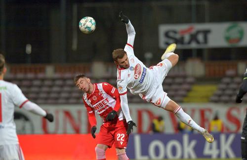 Pavol Safranko (26 de ani), atacantul lui Sepsi, a semnat deja cu Mamelodi Sundowns, campioana en-titre din Africa de Sud.