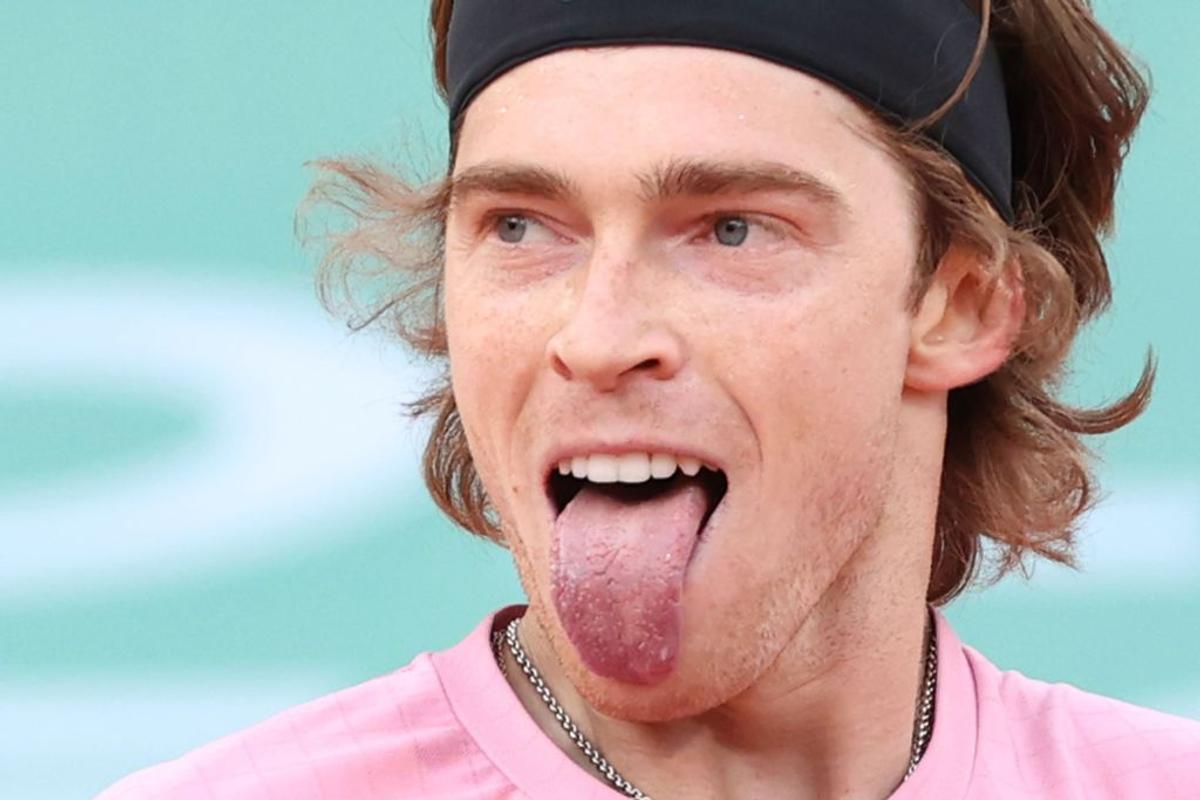 Rafael Nadal, eliminat în „sferturile” turneului pe care l-a cucerit de 11 ori: „Nu îmi pot imagina cum e să fii în pielea lui”