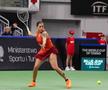 Andreea Prisăcariu - Iga Swiatek / Sursă foto: Cristina Hutu (Federația Română de Tenis) / Creative Fortitude