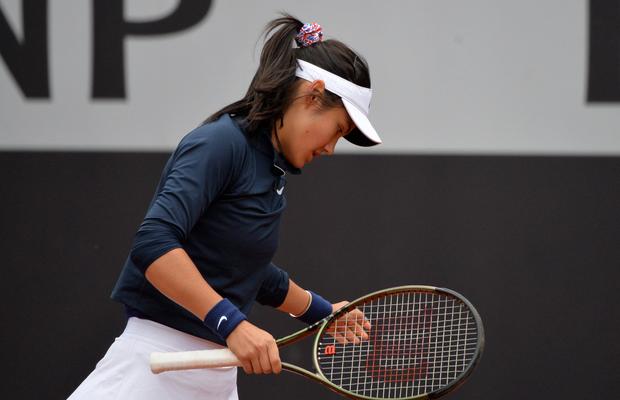 Emma Răducanu, eșec dureros în Billie Jean King Cup: „E dificil când nu poți să alergi. Sper să mă fac bine”