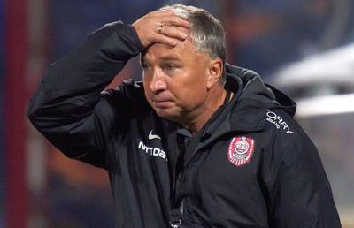 Petrescu s-a convins după două meciuri de jucătorul transferat în iarnă: „Nu mi-a demonstrat că e foarte bun”