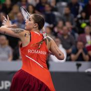 Andreea Prisăcariu - Iga Swiatek / Sursă foto: Cristina Hutu (Federația Română de Tenis) / Creative Fortitude