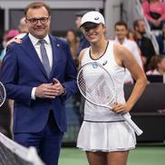 Andreea Prisăcariu - Iga Swiatek / Sursă foto: Cristina Hutu (Federația Română de Tenis) / Creative Fortitude