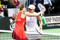 Ce i-a șoptit Prisăcariu lui Swiatek, după „covrigul” administrat la Billie Jean King Cup