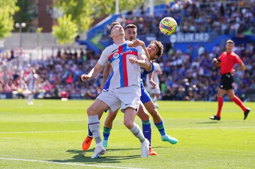 Getafe și Barcelona se înfruntă astăzi, de la ora 17:15, în runda cu numărul 29 din La Liga. Partida va fi liveTEXT pe GSP.ro și televizată pe Orange Sport 3, Prima Sport 3 și Digi Sport 3.