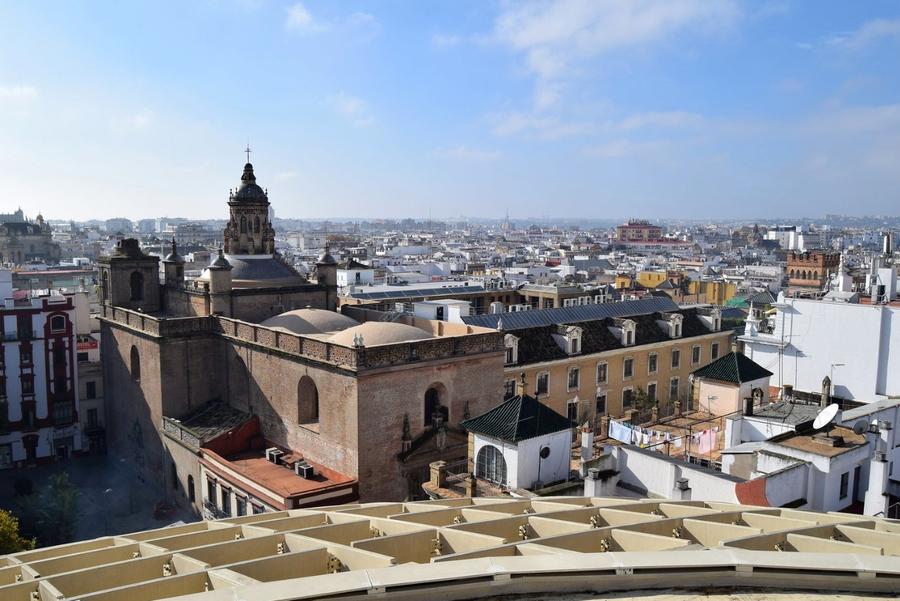 Imagine din Sevilla Foto: Fotolico / Flickr Jennifer Gutierrez, extrema de la CSM București: „Cristina Neagu este lider înnăscut, iar noi știm: Ultima minge, dați-i-o ei!