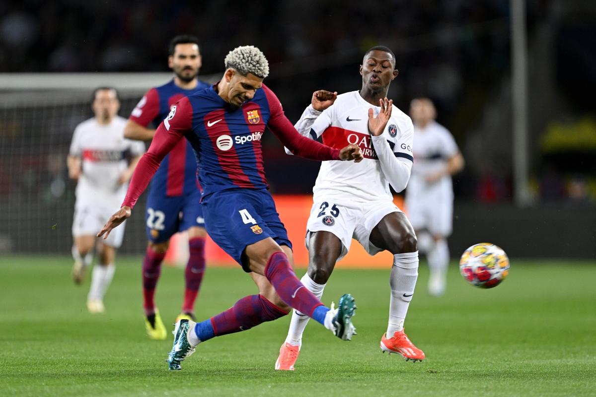 Xavi s-a dus GLONȚ la Istvan Kovacs imediat după Barcelona - PSG și l-a desființat: „Un dezastru, nu putem să tăcem”