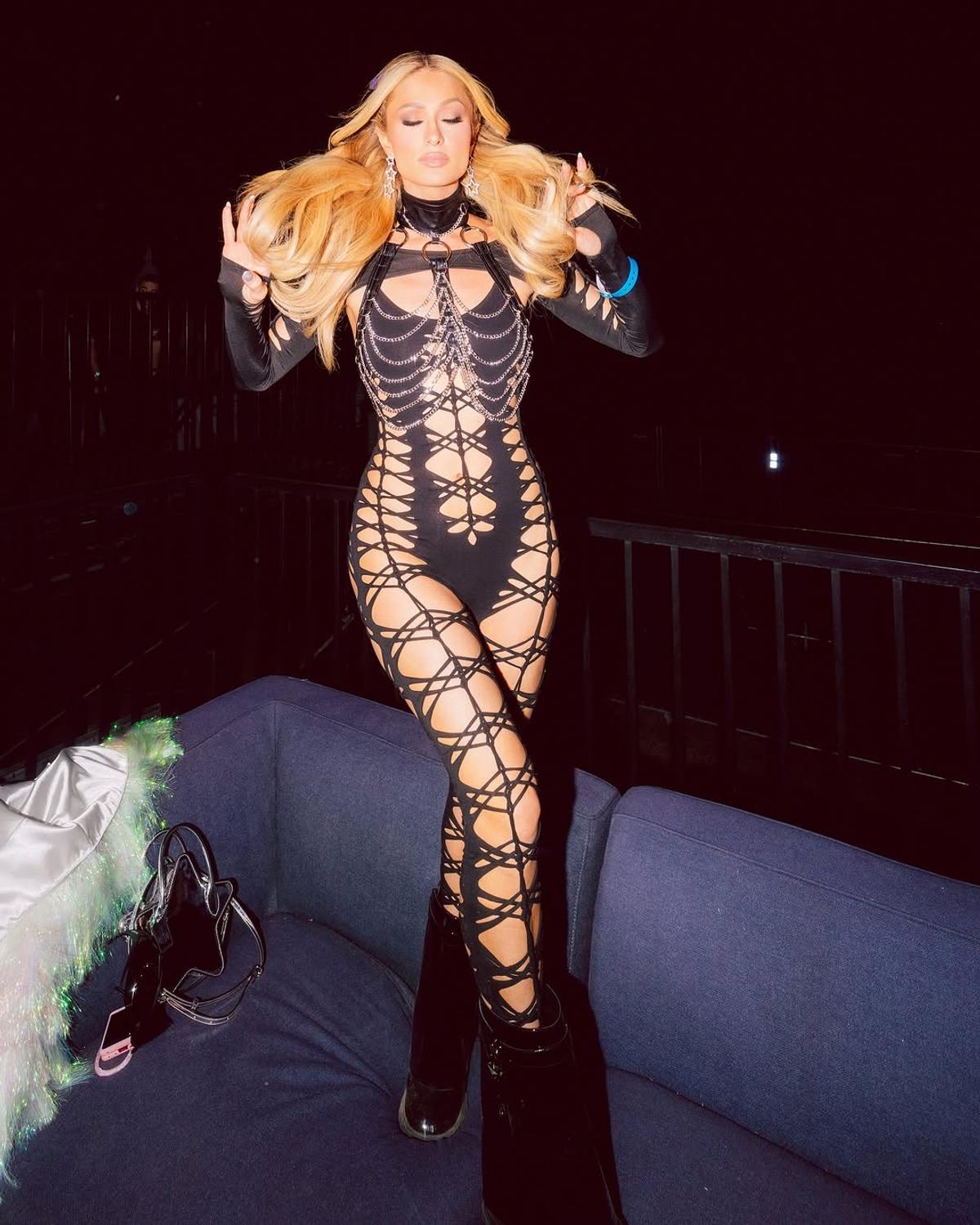 Paris Hilton va concerta în luna iunie pe stadionul „Ion Oblemenco” din Craiova! La ce festival va participa și cât costă biletele
