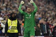 „GOD SAVE Donnarumma” » Francezii îi ridică o statuie uriașului portar italian, eroul calificării lui PSG!