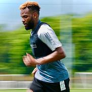 O tragedie cumplită a cuprins astăzi fotbalul românesc și nu numai. Aaron Boupendza, fostul fotbalist al Rapidului în perioada septembrie 2024 - ianuarie 2025, a încetat din viață astăzi, la vârsta de 28 de ani.