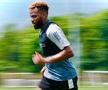 O tragedie cumplită a cuprins astăzi fotbalul românesc și nu numai. Aaron Boupendza, fostul fotbalist al Rapidului în perioada septembrie 2024 - ianuarie 2025, a încetat din viață astăzi, la vârsta de 28 de ani.