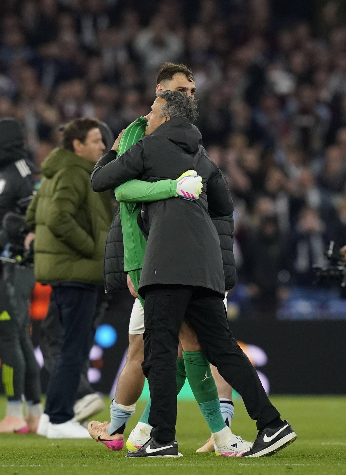 Gianluigi Donnarumma a fost din nou miraculos în poarta lui PSG pe Villa Park