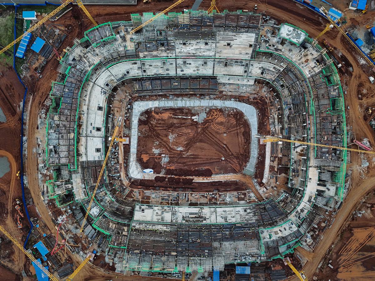 Localnicii s-au crucit când l-au văzut! Ce stadion construiesc chinezii în Africa: cu 100 de milioane de euro mai scump decât Arena Națională