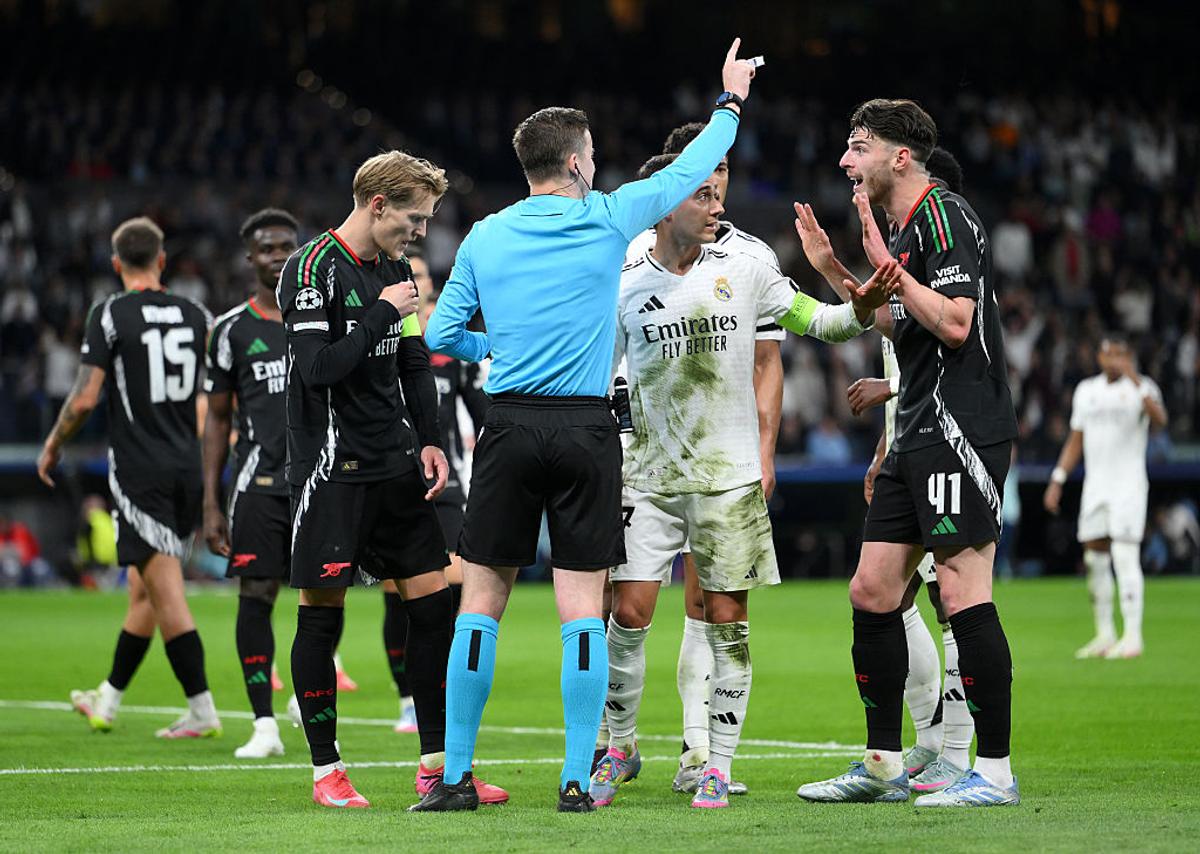 A fost sau nu penalty la Mbappe în Real Madrid - Arsenal? Experții în arbitraj au căzut de acord