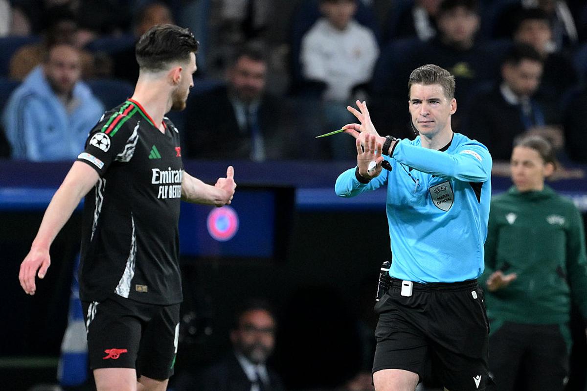 Decizie controversată în Real Madrid - Arsenal: a fost sau nu penalty la duelul Mbappe - Rice?