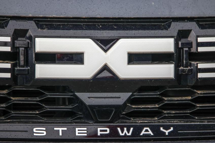 Dacia atacă piața auto cu un accesoriu revoluționar: Ce va apărea pe noile modele Duster, Spring și Bigster