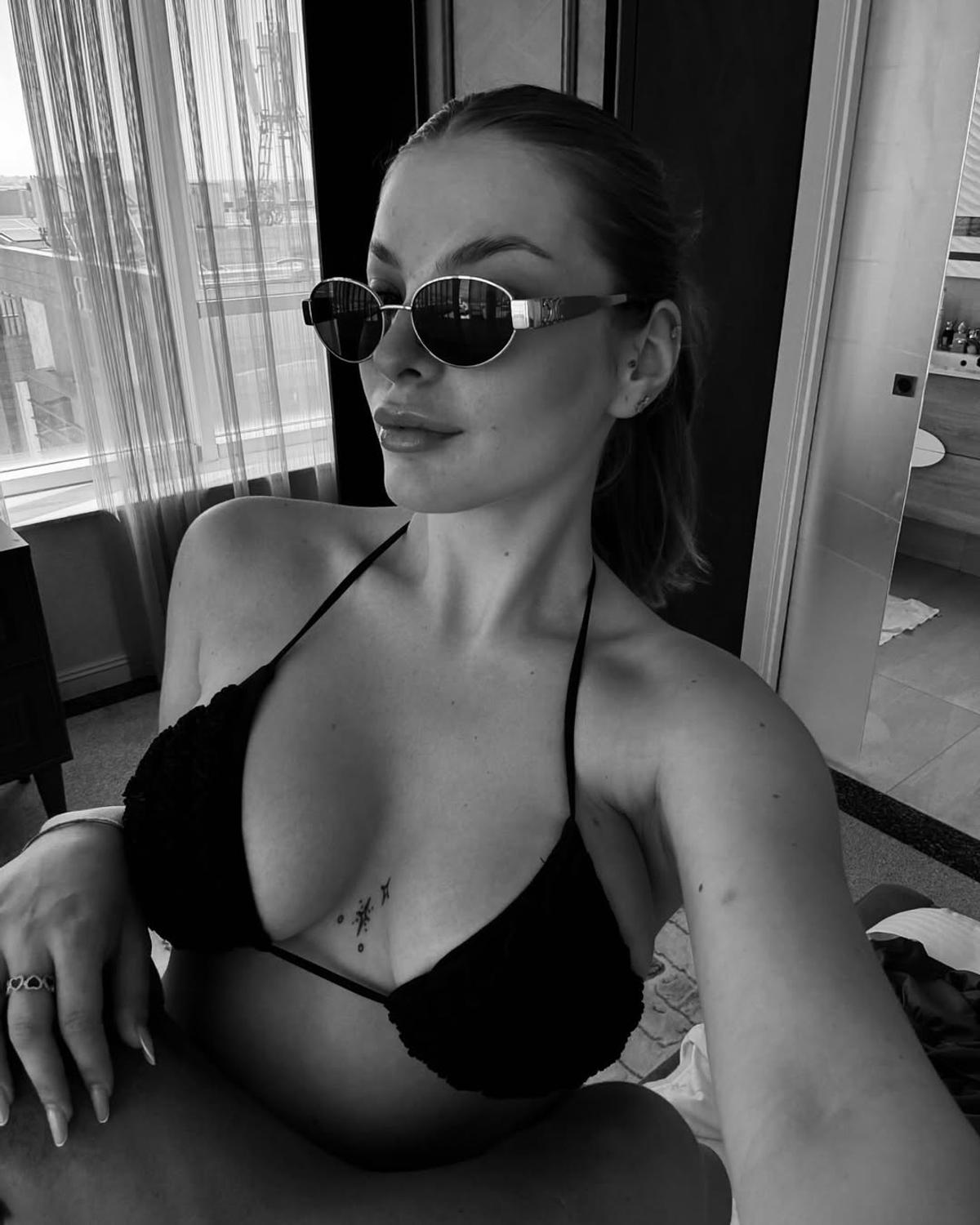 Bîrligea și iubita Antonia au mers la Real Madrid - Arsenal » Nu și-au ascuns simpatiile: ce tricouri au purtat