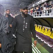 Clinton N'jie și Aaron Boupendza