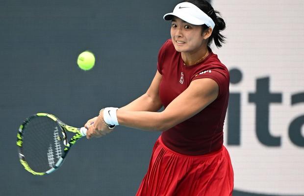 Alexandra Eala, noua stea a circuitului WTA, și provocarea legată de pașaportul filipinez » Poate călători în doar 65 de țări