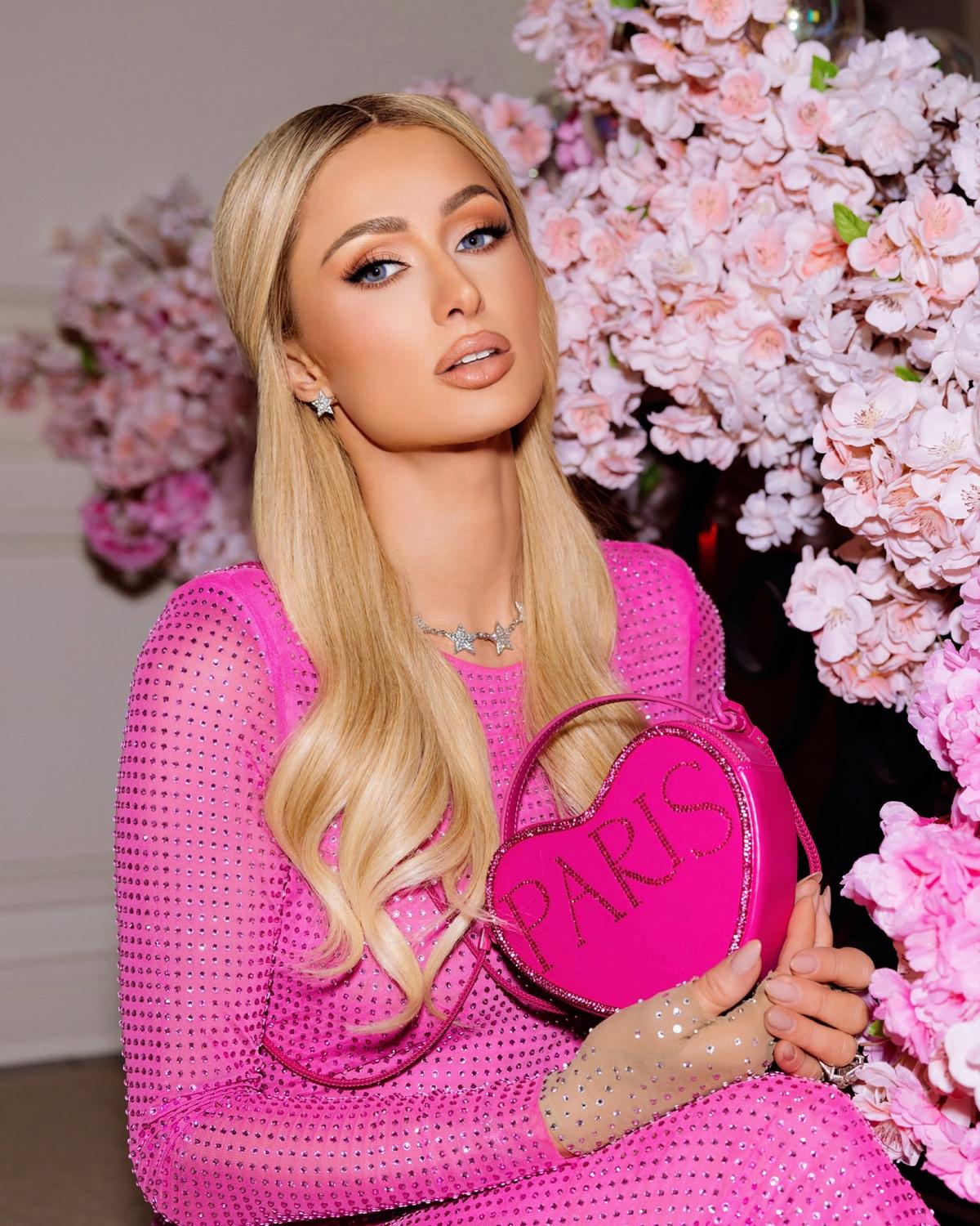 Paris Hilton va concerta în luna iunie pe stadionul „Ion Oblemenco” din Craiova! La ce festival va participa și cât costă biletele