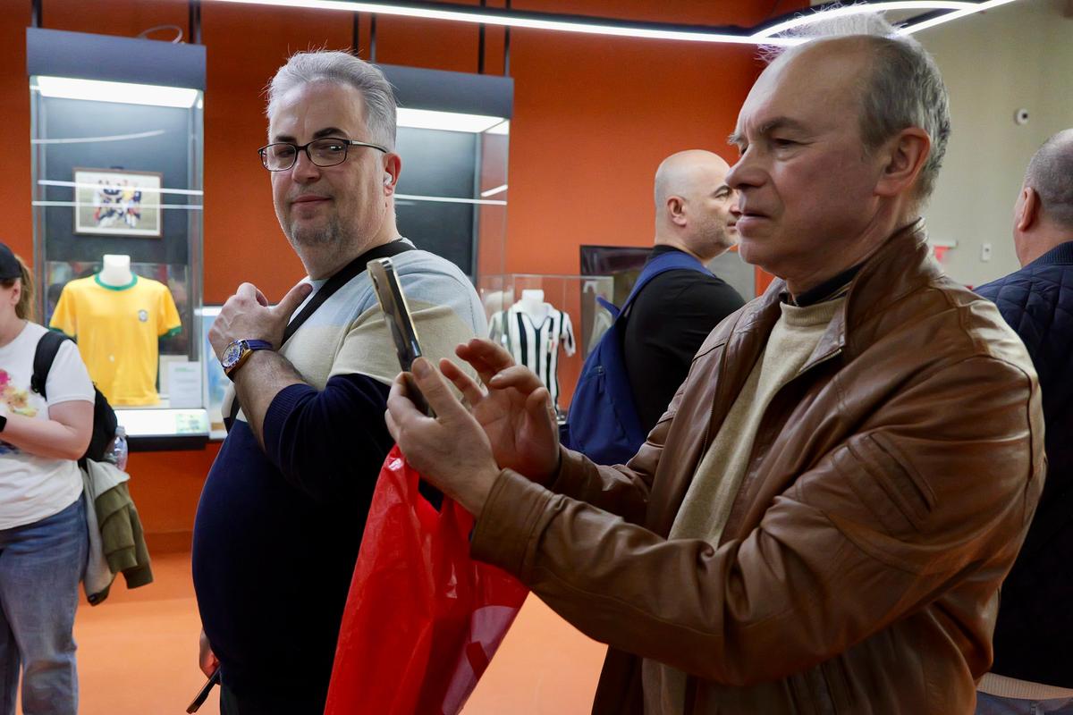 Zi specială la Muzeul Fotbalului: acces gratuit la colecția lui Mircea Lucescu