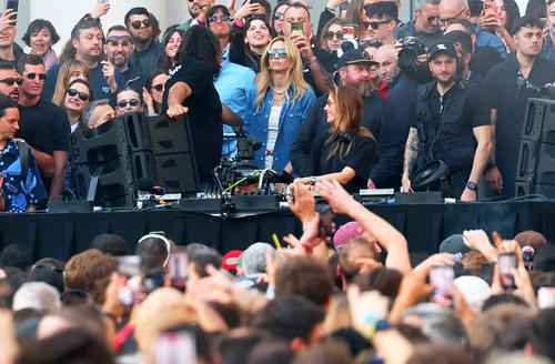 Silvia Salis, în centru, foto: Guliver/gettyimages