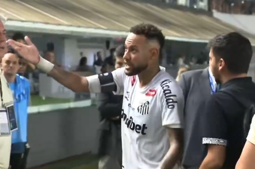 Neymar și-a ieșit din minți și a jignit un fan // Capturi FOTO: X