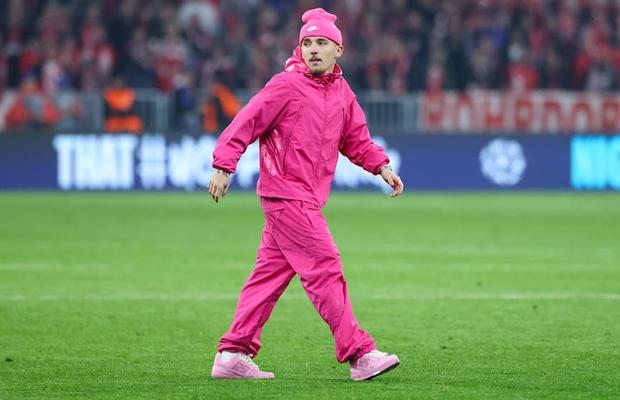 Lennart Karl l-a scandalizat pe marele Ballack: „Își va primi pedeapsa în vestiar, sunt sigur!”
