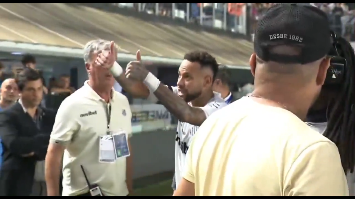 Neymar și-a ieșit din minți și a jignit un fan: „Ești un gras nenorocit!”