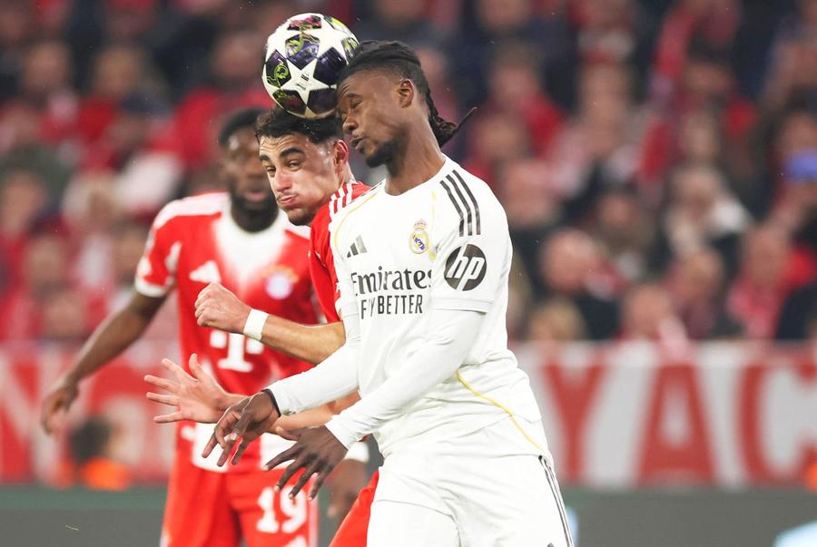 Eduardo Camavinga a primit un cartonaș roșu în Bayern - Real Madrid // FOTO: Imago Images Jose Mourinho nu îl vrea la Real Madrid, fotbalistul se încăpățânează să rămână