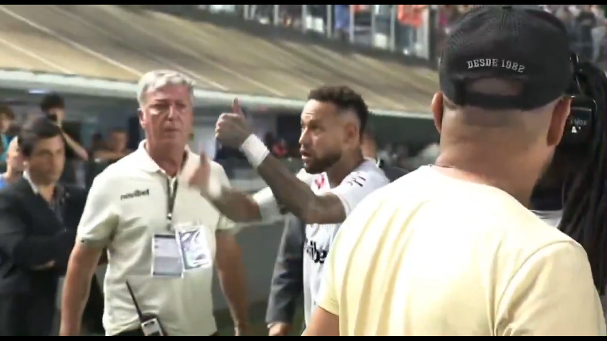Neymar și-a ieșit din minți și a jignit un fan: „Ești un gras nenorocit!”