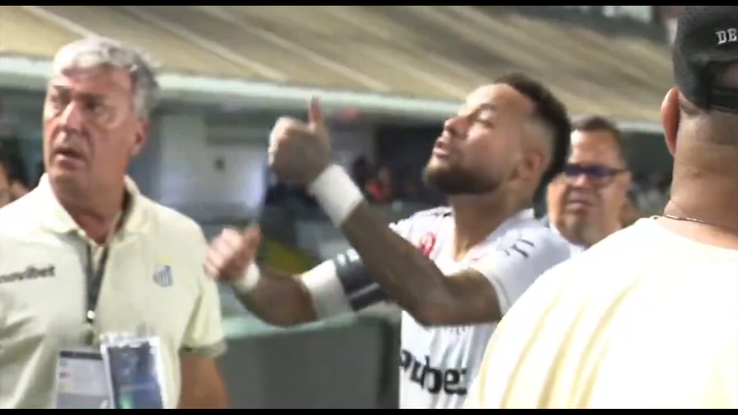 Neymar și-a ieșit din minți și a jignit un fan // Capturi FOTO: X