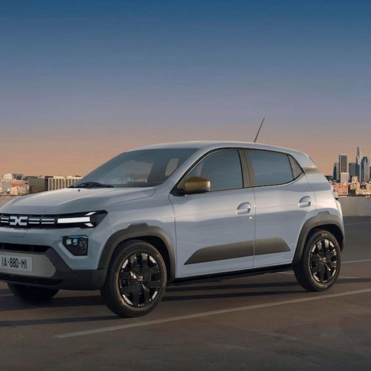 Noul model Dacia a fost surprins pe stradă! Imagini-spion cu mașina care urmează să fie lansată