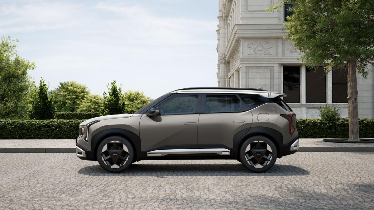 Lovitură pe piața auto » Rivalul Dacia ajunge în premieră în Europa! E al doilea cel mai vândut model la nivel global